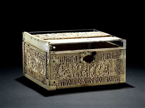 The Franks Casket: A Miniature Masterpiece of Anglo-Saxon Storytelling and Intricate Carving!