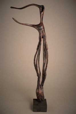 The Guardian Spirit Sculpture: An Ethereal Dance Between Form and Shadow!