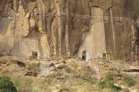 The Rock-Hewn Church of Yemrehana Krestos! A Symphony of Light and Shadow Carved into Ethiopian Stone.