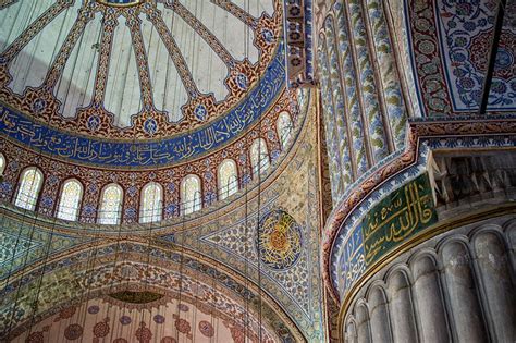 The Sultan Ahmed Mosque: A Monumental Tapestry Woven With Gold and Azure!