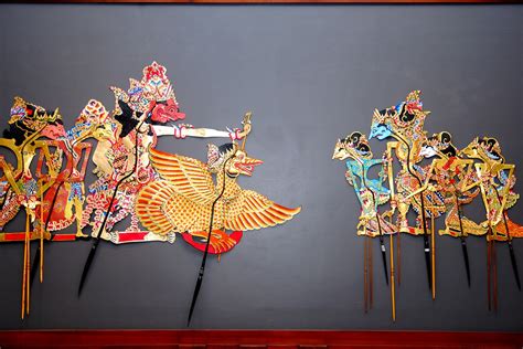 The Wayang Kulit Shadow Puppet - Exquisitely Crafted Figures Illuminating Ancient Javanese Narratives!